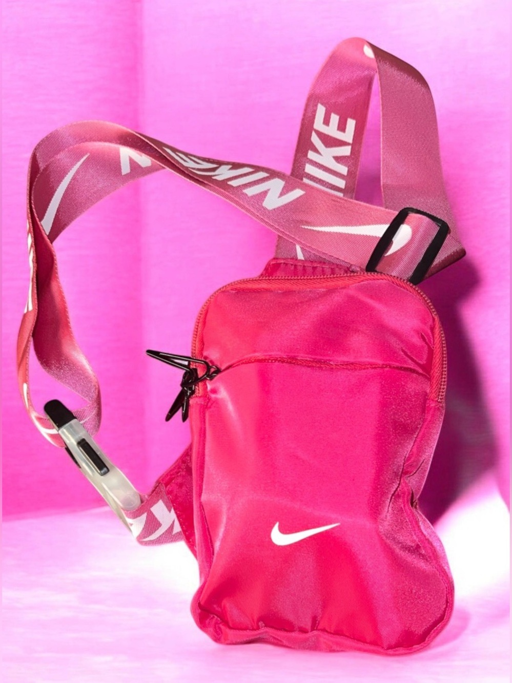 Nike Heritage Hot Pink Sling Bag